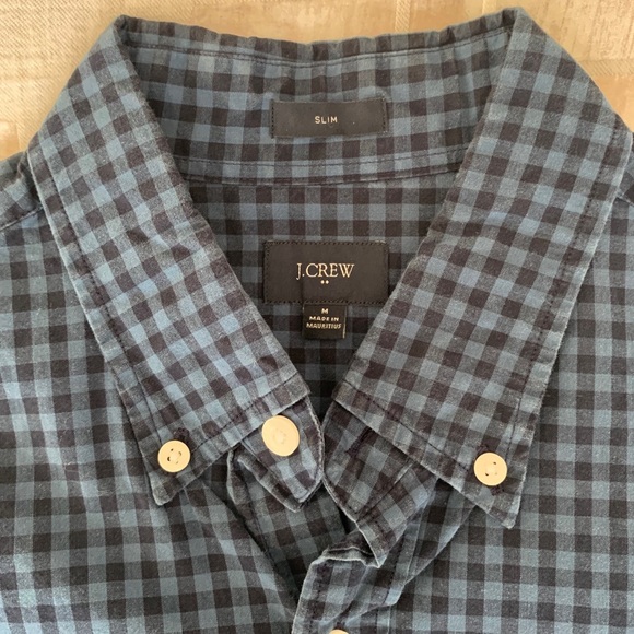 J. Crew Men’s Slim fit button-down shirt - Picture 2 of 4